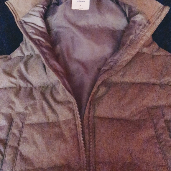 Old Navy Puffer Vest - Picture 2 of 3